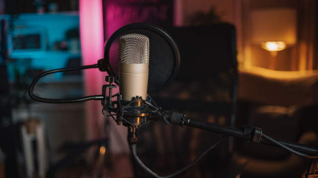 Creative Ways to Add Podcast Sponsorship to Shows